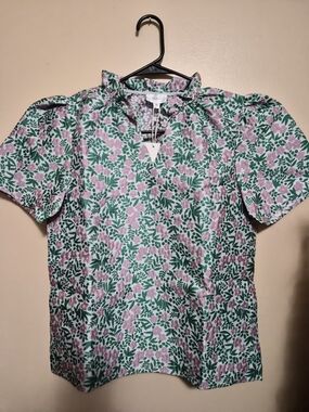 Floral Puff Sleeve Top in Green & Lavender